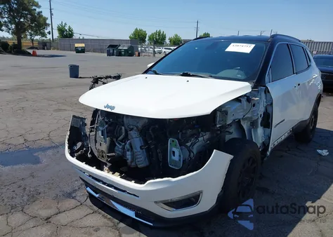 2018 Jeep Compass Limited 4X4 z USA, uszkodzony, nr VIN 3C4NJDCB7JT290510